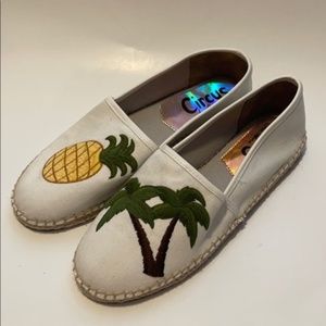 Circus by Sam Edelman Slip On Flats Size 8.5